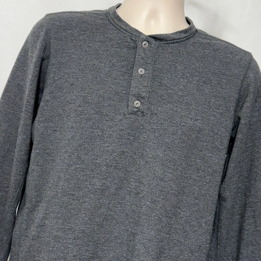 The North Face Mens Long Sleeve Henley Shirt Dark Gray Heather Size M